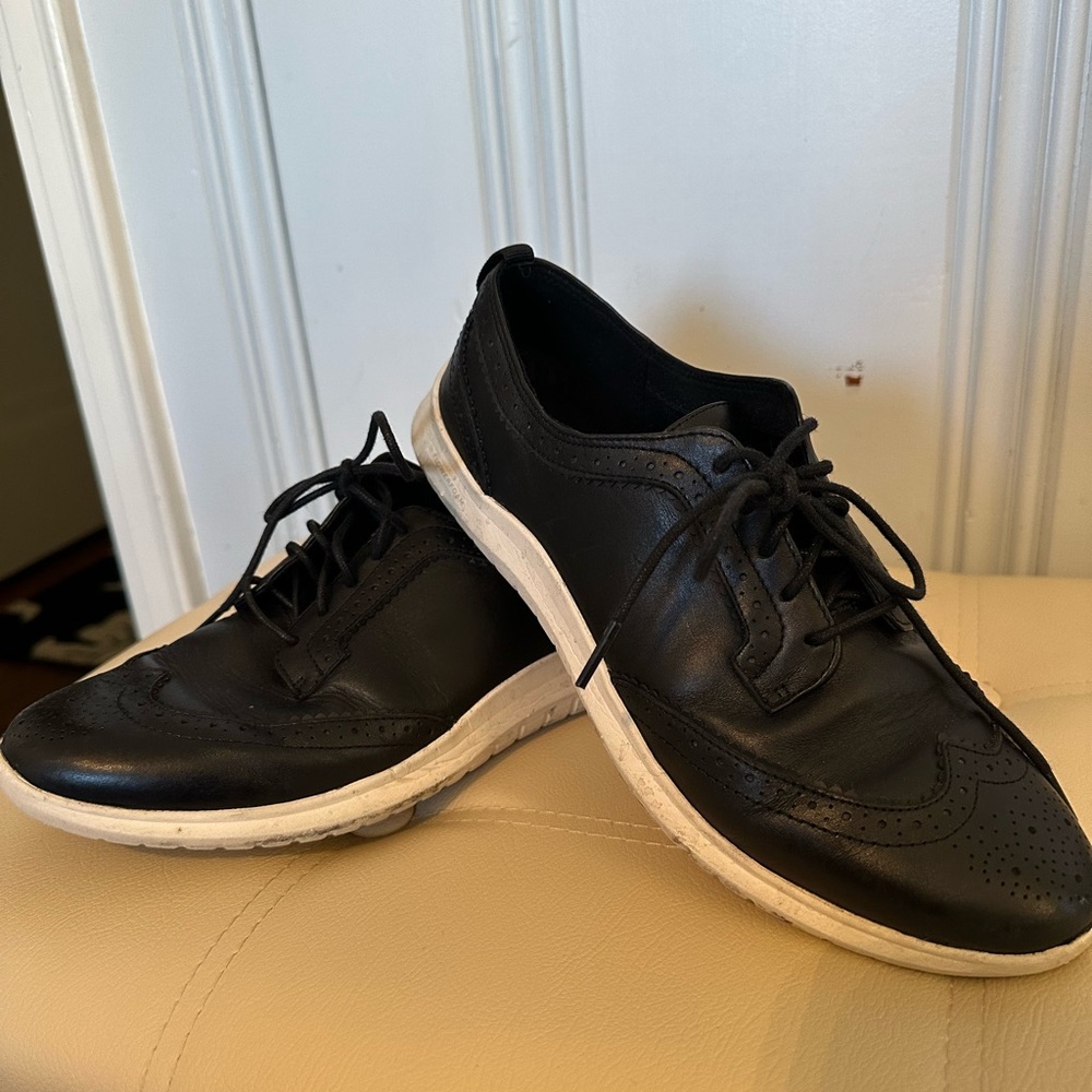 Black Leather Cole Haan comfort oxfords sneaker